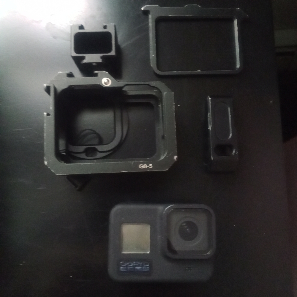 GOPRO HERO 8 black w/ ULANZI aluminum frame